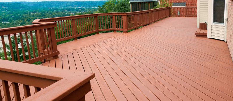 Discover modern deck railing ideas and let us recommend the best materials for your project